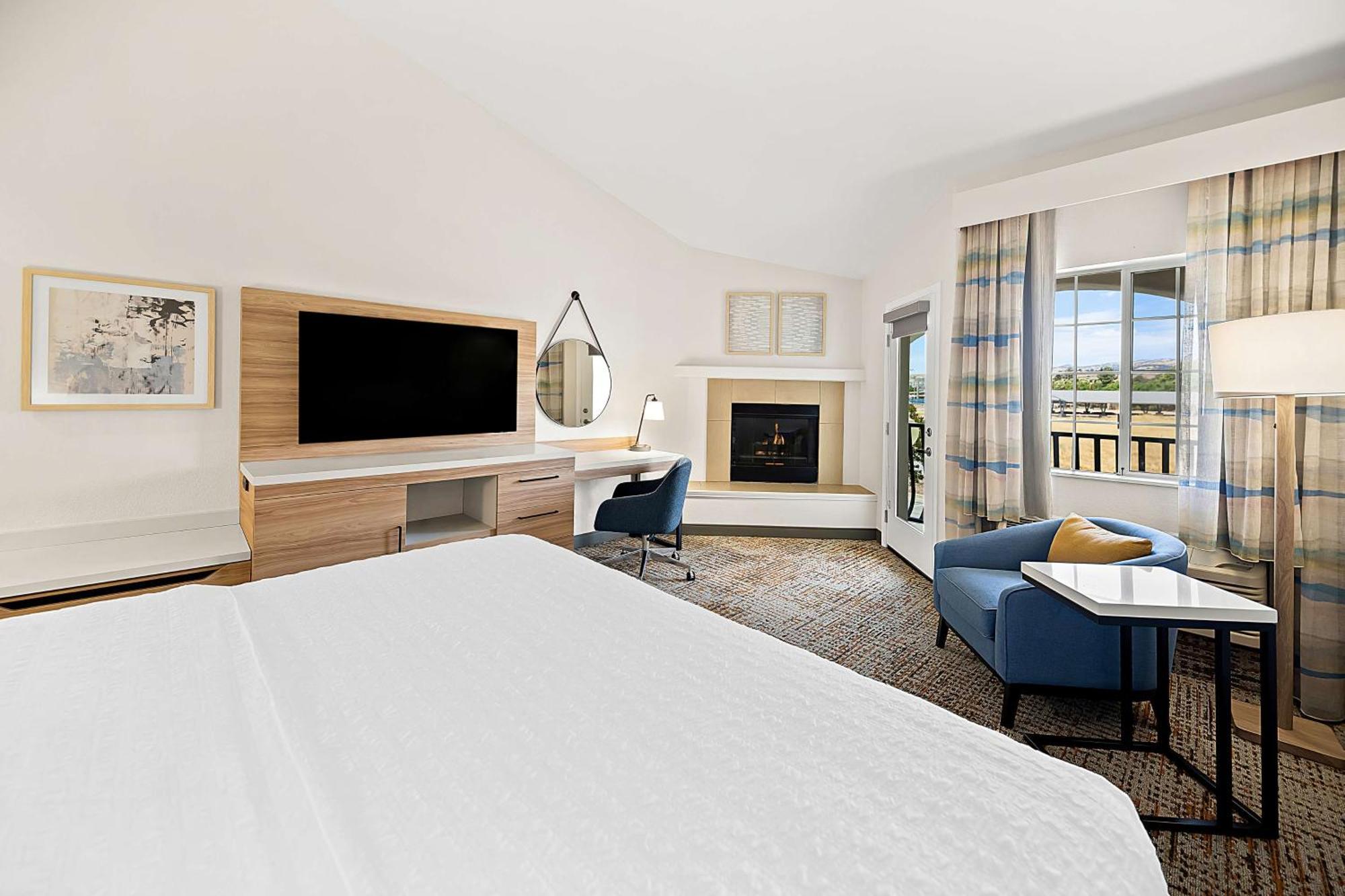 Hampton Inn Морган Хилл Экстерьер фото