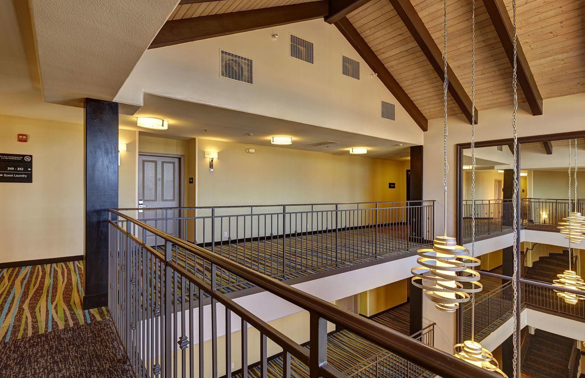 Hampton Inn Морган Хилл Экстерьер фото